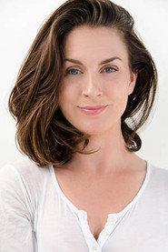Caroline Kinsolving as Grossman in The Watcher 2016