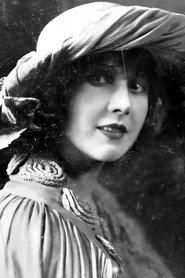 Dorinea Shirley as Brianna Lynch in Petticoat Loose 1922