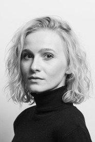 Małgorzata Majerska as Małgosia in United States of Love 2016