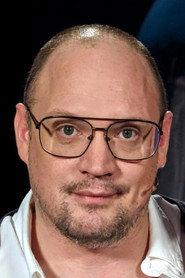 Jonatan Unge as Portiern (voice) in Bamse and the Volcano Island 2021