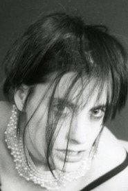 Veronica Paintoux as Nahara in Dead But Dreaming 2013