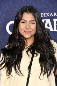 Danielle Diz as Dani in Flops: Agentes Nada Secretos 2020