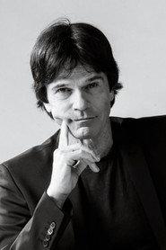 Hanoch Rosen as עצמו / במאי הפסטיגל חנוך רוזן in My Festigal: The Prologue 2020