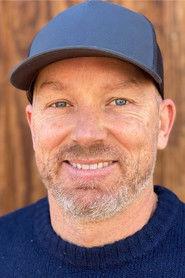Peter Mortimer as Self in The Alpinist 2021
