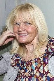 Annette Klingenberg as Karen in Simon 2004