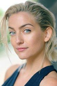India Mullen as Caroline in The Christmas Break 2023