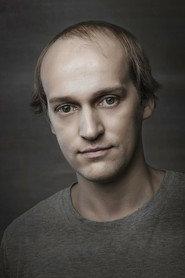 Markus Luik as Viljar in Sandra Gets a Job 2021