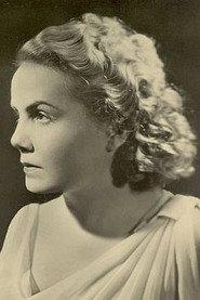 Lieselotte Klingler as Annamirl, Magd in Petticoat Government 1936