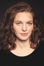 Noémie F. Savoie as La Comtesse in Love at War 2022