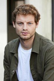 Carl Vervier as Liad in Ad Vitam Aeternam 2025
