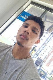 Lee Thawan as Heitor in Tiro no Escuro 2026