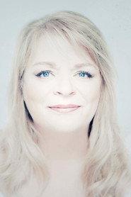 Angèle Dubeau as in Violons d'enfer 2002