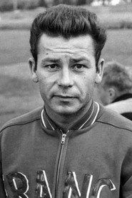 Just Fontaine as Self in Le Parc, Prince des stades 2013