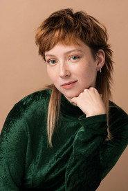 Margo Ganassa as Cléo in Pamplemousse 2025