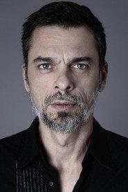 Roumer Canhães as Gabriel in Young Polacas 2020