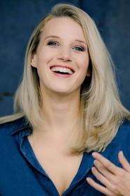 Eva-Maria Grein von Friedl as Flora von Gallwitz in Der Mann im Heuhaufen 2007