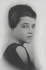 Marguerita Padula as Lavinia in Hit the Deck 1929