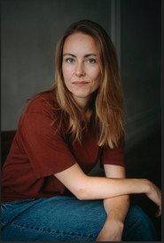 Kirsten Bakker as Jean in Go Home 2026
