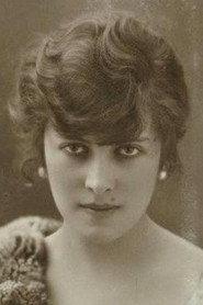 Jacqueline Forzane as Gisèle Rault in L'Ile enchantée 1927