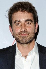 Mike Gioulakis as Interviewee in Looking for David 
