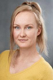 Laura Ellen Wilson as Alicia Blake in The Poltergeist Diaries 2021