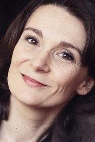 Axelle Bossard as La gynécologue in Champagne 2019