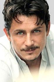Petrônio Gontijo as Arão in The Ten Commandments: The Movie 2016