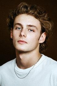 Bennett Curran as Sawyer in Afraid 2024