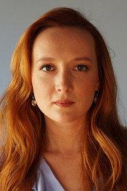 Romanna Lobach as Harsh Prostitute in Port in Pari 2020