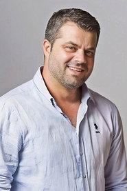 Arben Derhemi as Simon in Simon 2014
