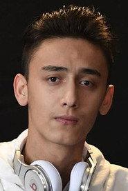 Kamiran Kamili as 阿尔曼 in Genuine Love 2014