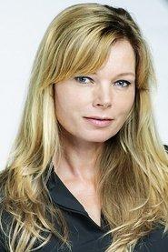 Nienke Brinkhuis as Alex in Swingers 2002