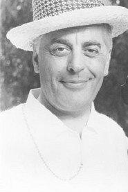 Mario Pisu as Adjutant Renzo in The Gendarme in New York 1965