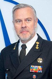Rob Bauer as Self  : Amiral & Président du comité militaire de L’OTAN (2021-2025) in The War, Donald Trump and Us 2026