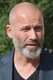 Jan Musil as Ten gej in Sousedé 2017