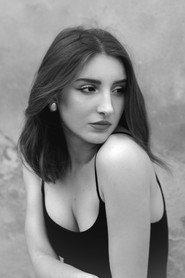 Ilaria Mestieri as Mirea in Out of order 2023