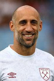 Pablo Zabaleta as Self in Lionel Messi: Destiny 2023