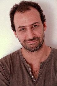 Demian Sabini as Alberto in Club Silencio 2021
