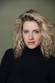 Paula Fischer as Paula in Le Dormeur du Val 