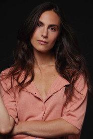 Carolina Sobisch as Ana in Las llamas del sol 2019