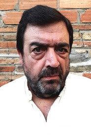 Fermí Herrero as El Gigante in In This Tricky Life 2001