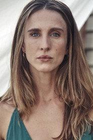 Hermione Lynch as Model in Mackenzie 2017