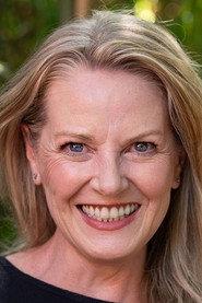 Lucinda Cowden as Amanda in Chocolate Strawberry Vanilla 2013