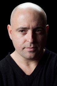 Ian Coppinger as Mog (voice) in Luis and the Aliens 2018
