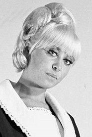 Verónica Luján as Pepita in Thou Shalt Not Covet Thy Fifth Floor Neighbour 1970