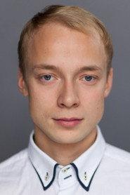 Konrad Beta as Tomasz (uncredited) in Verliebt in Masuren 2018