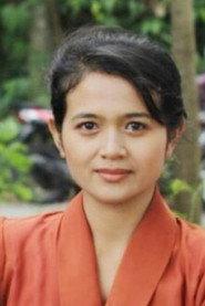 Joanna Dyah as Koesno's Mother in Geger Perikoloso 2024