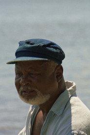 Raimundo Moura as Pescador in Where the River Takes You