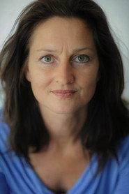 Mirjam Vriend as Astrid in Mis 2001
