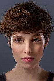 Joana Africano as Sara in Km 224 2022